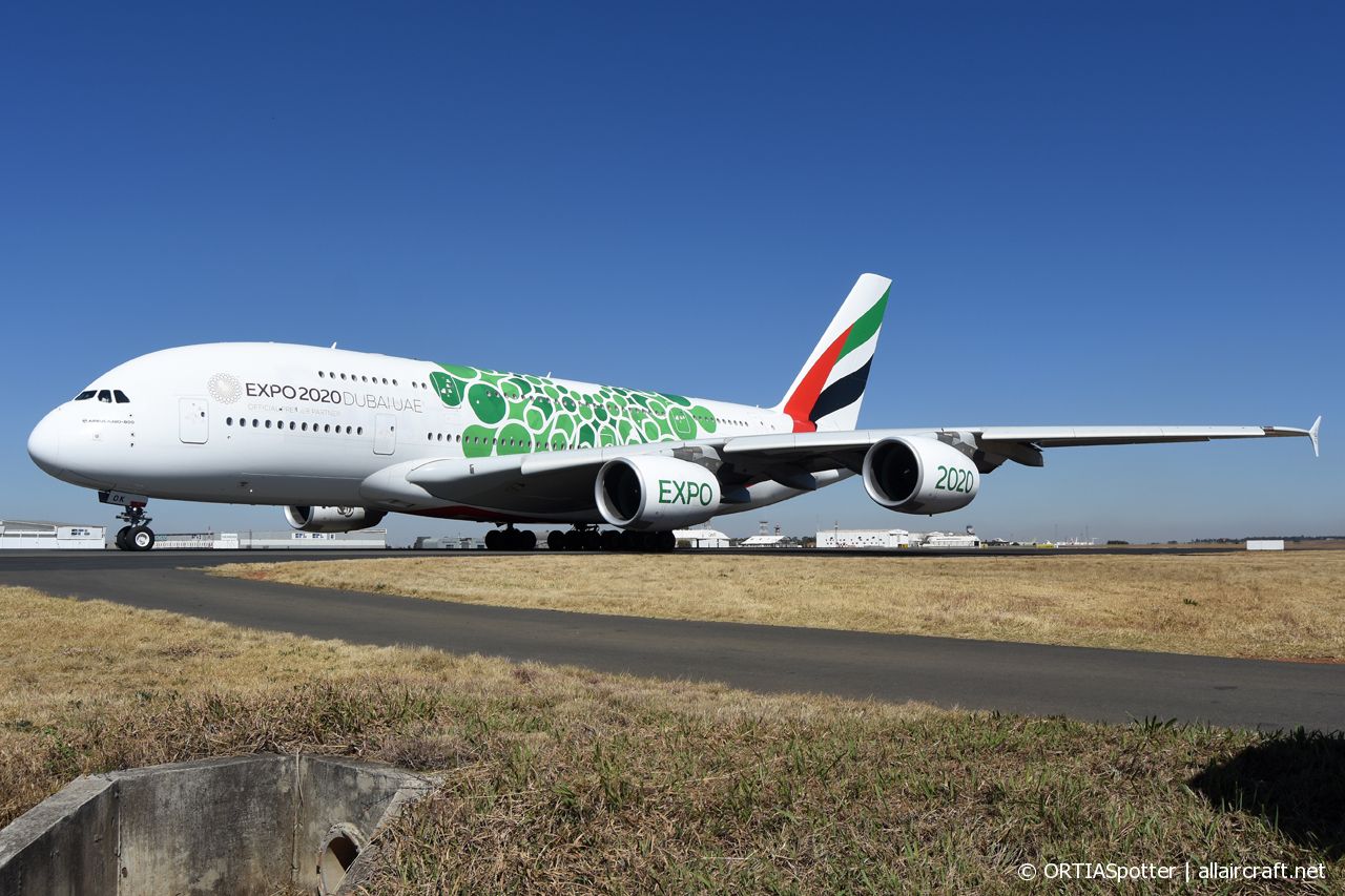 A6-EOK (184) 2015 Airbus A380-861