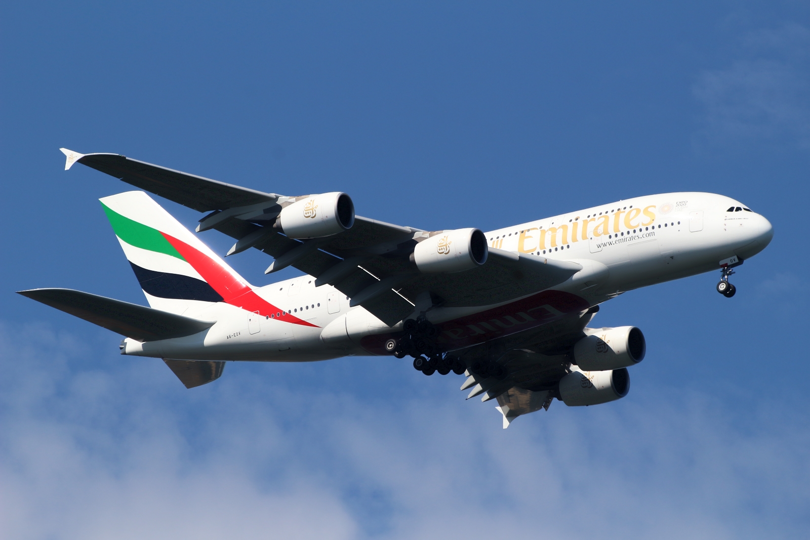 A6-EOV · Airbus A380-861 · (SYD / YSSY)