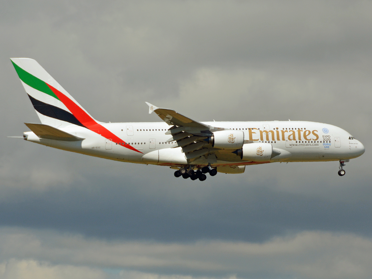 A6-EOZ (210) 2016 Airbus A380-861