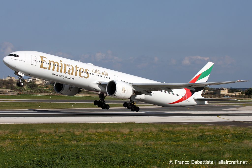 A6-EPI (42328) 2015 Boeing 777-31HER