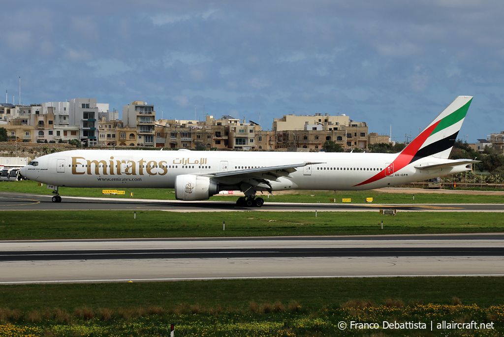 A6-EPM · Boeing 777-31HER · (MLA / LMML)