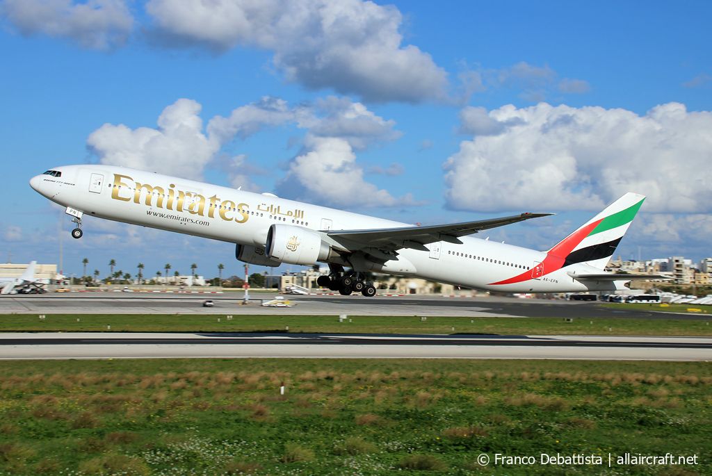 A6-EPN · Boeing 777-31H(ER) · (MLA / LMML)