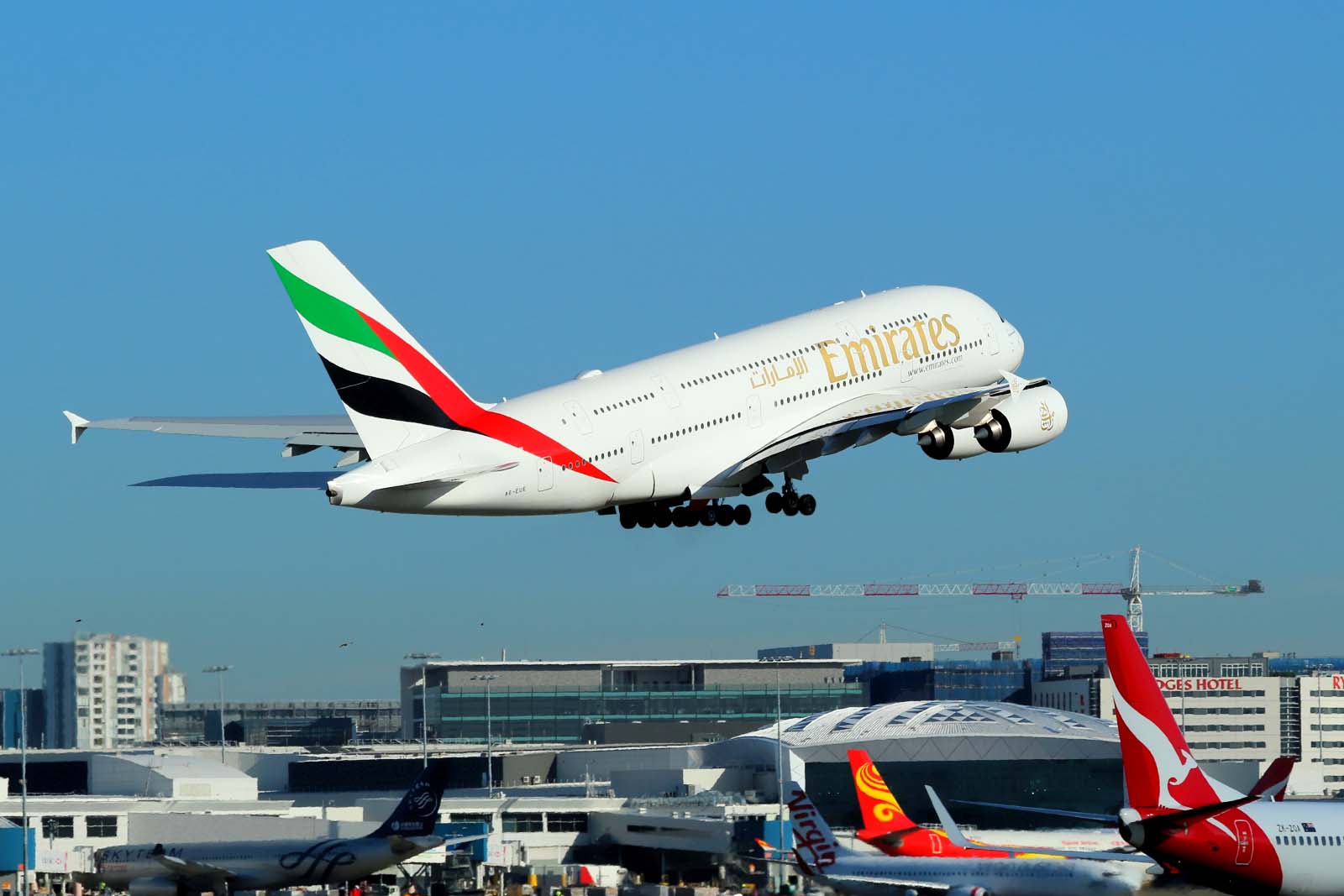 A6-EUE (217) 2016 Airbus A380-861
