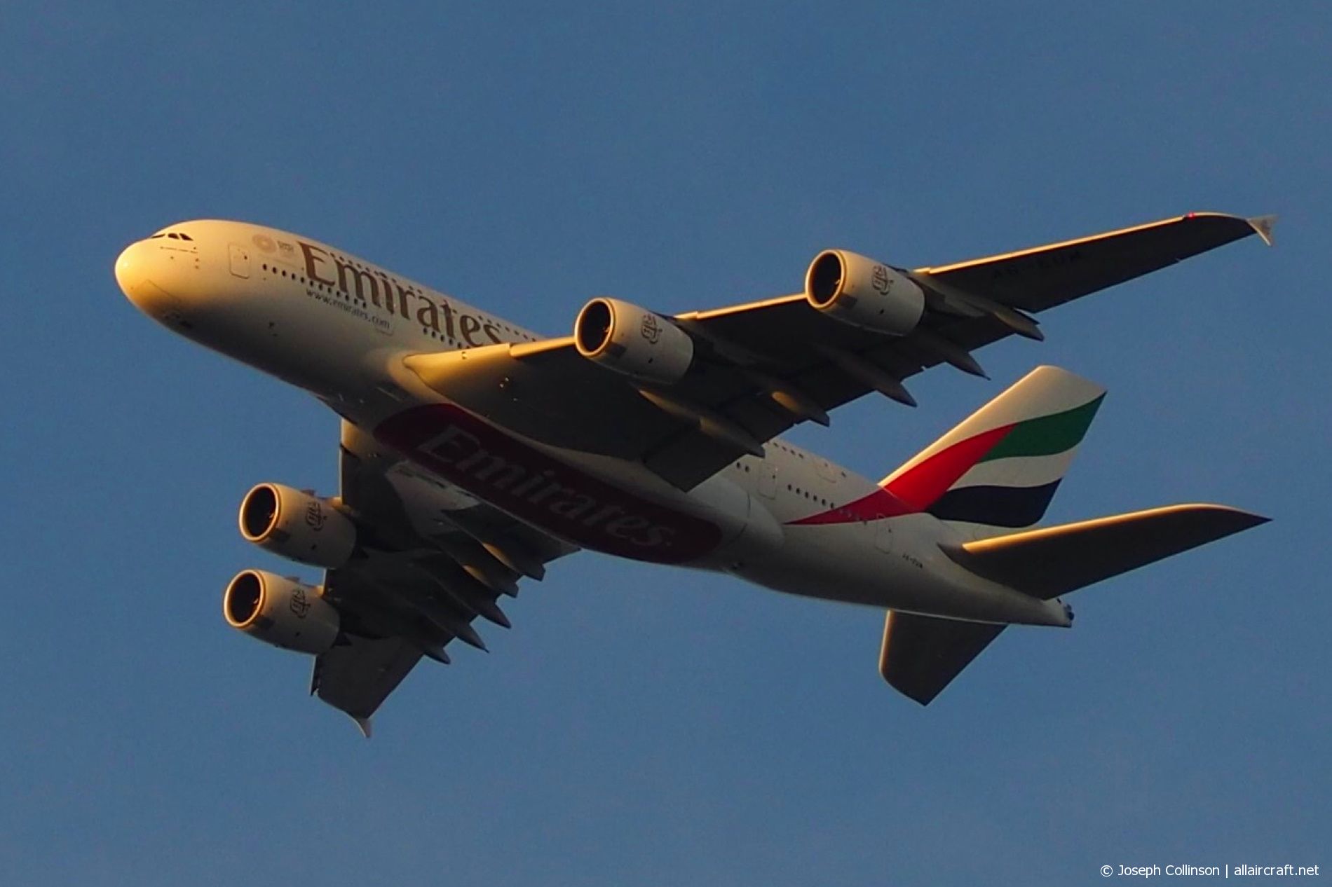 A6-EUM · Airbus A380-842 · (LHR / EGLL)
