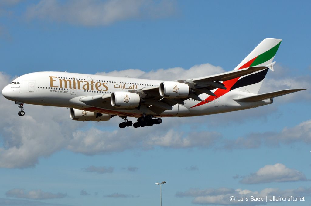 A6-EUY (242) 2017 Airbus A380-842
