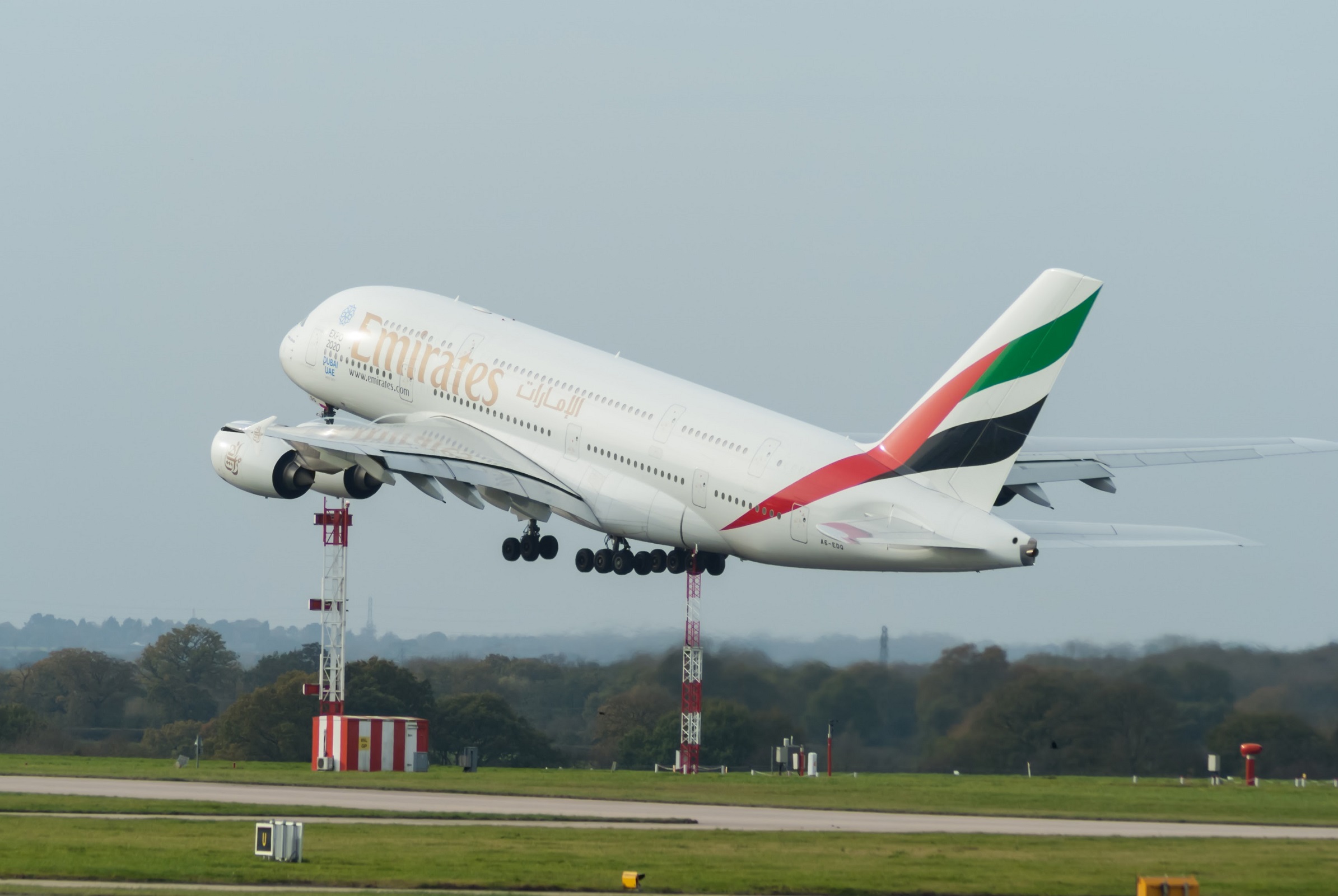 A6-EDQ (080) 2011 Airbus A380-861