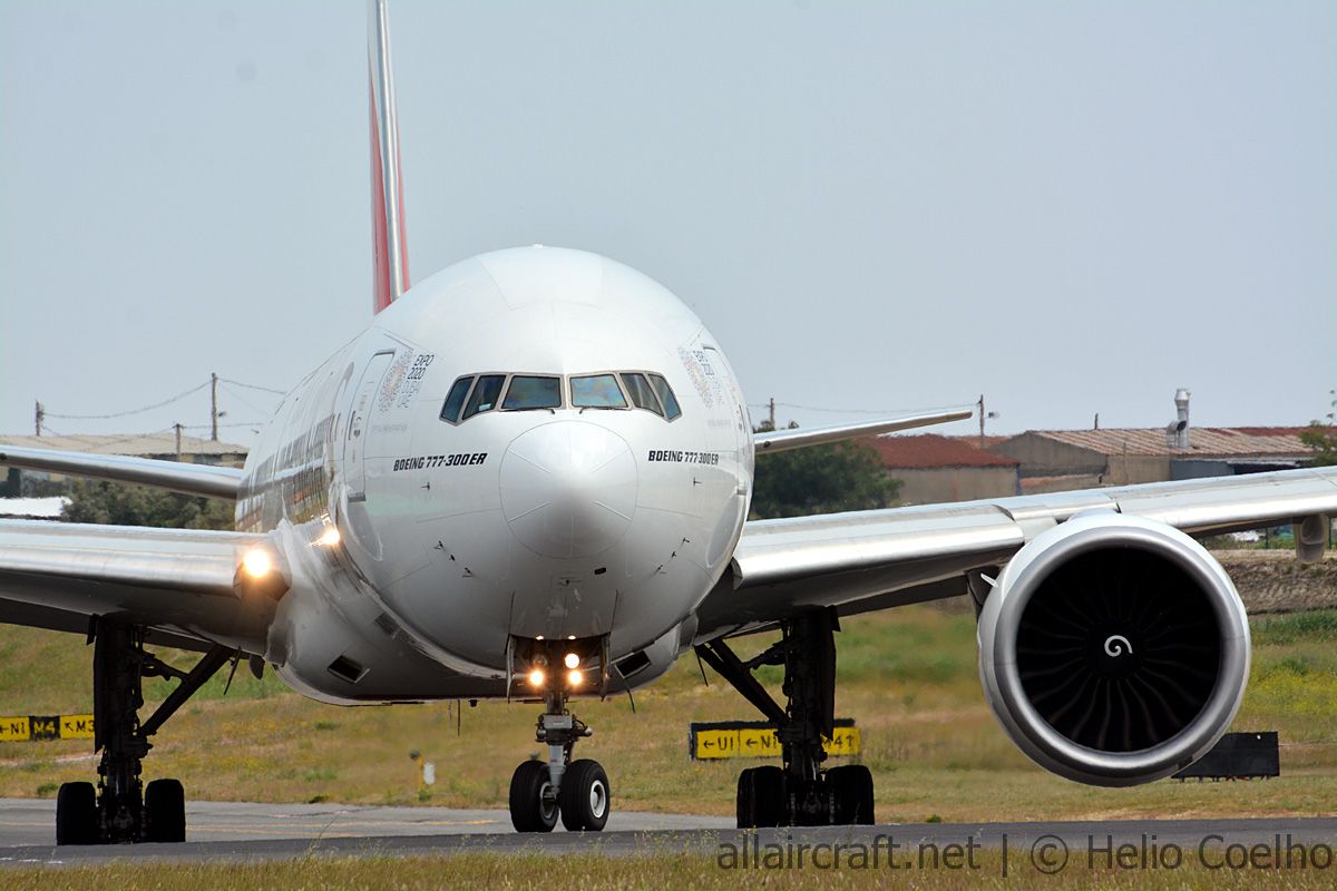 A6-ENC (41083) 2012 Boeing 777-31H(ER)