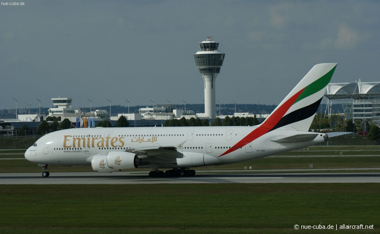 A6-EDB (013) 2008 Airbus A380-861