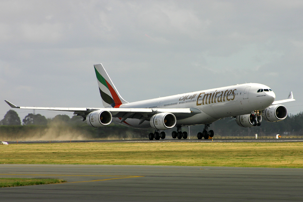 A6-ERD (520) 2003 Airbus A340-541
