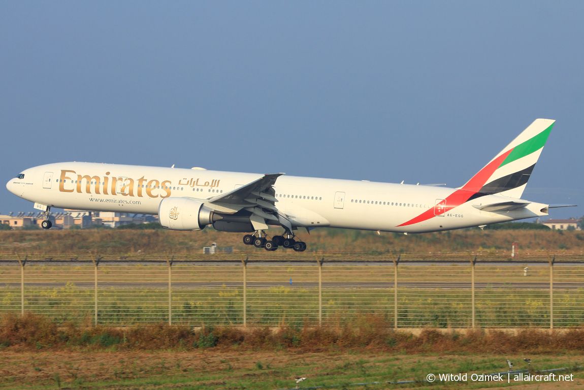 A6-EGG (41070) 2011 Boeing 777-31H(ER)