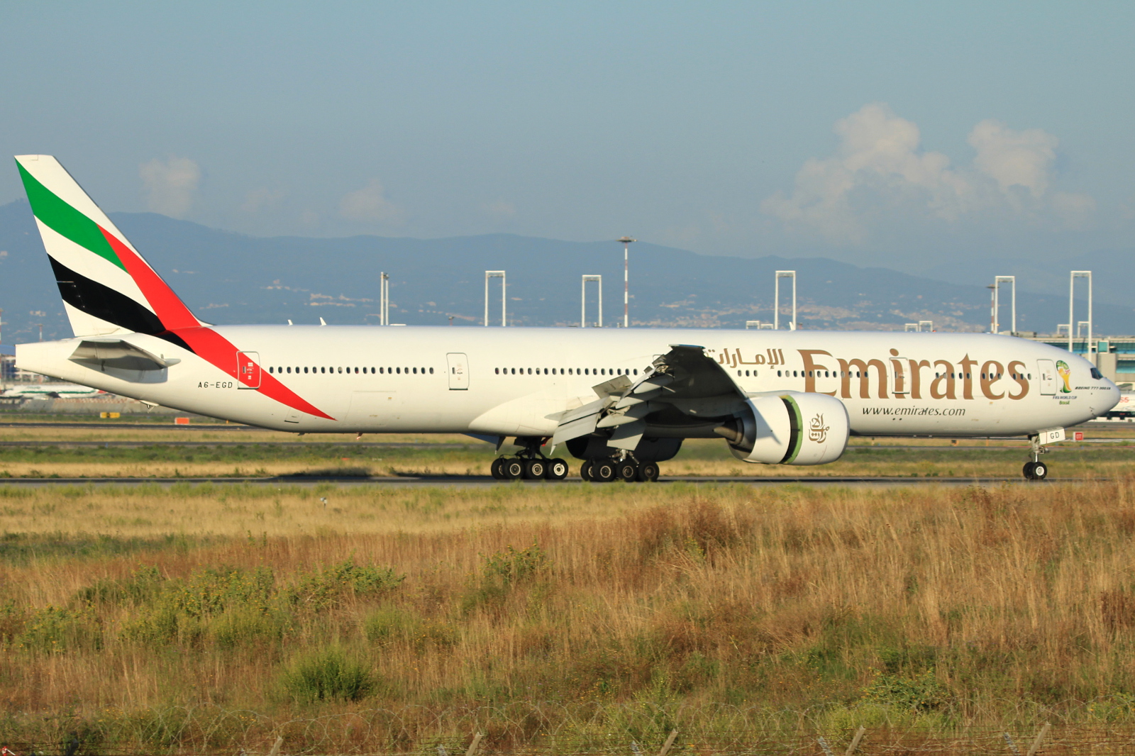 A6-EGD · Boeing 777-31H/ER · (FCO / LIRF)