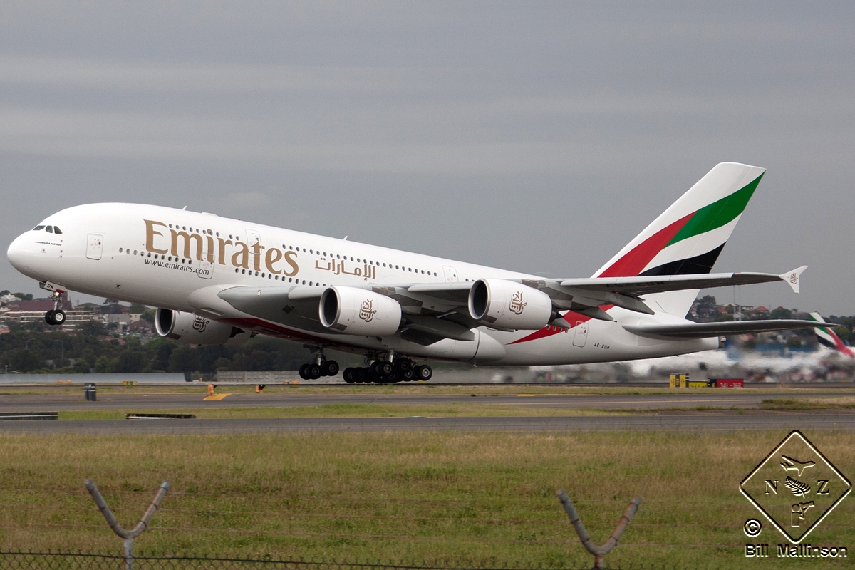 A6-EDM (042) 2010 Airbus A380-861