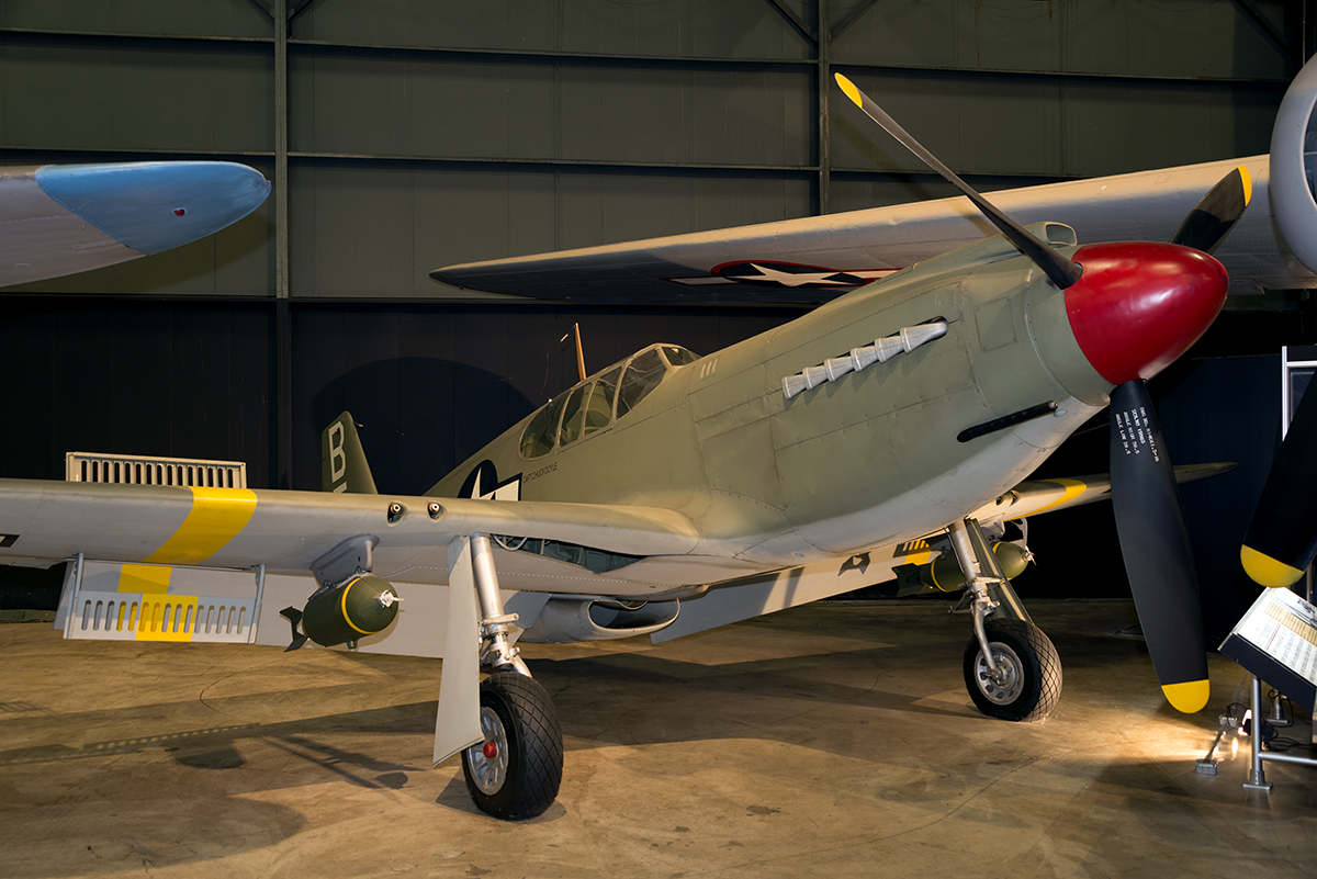 42-83665 (97-158839 North American A-36A Apache