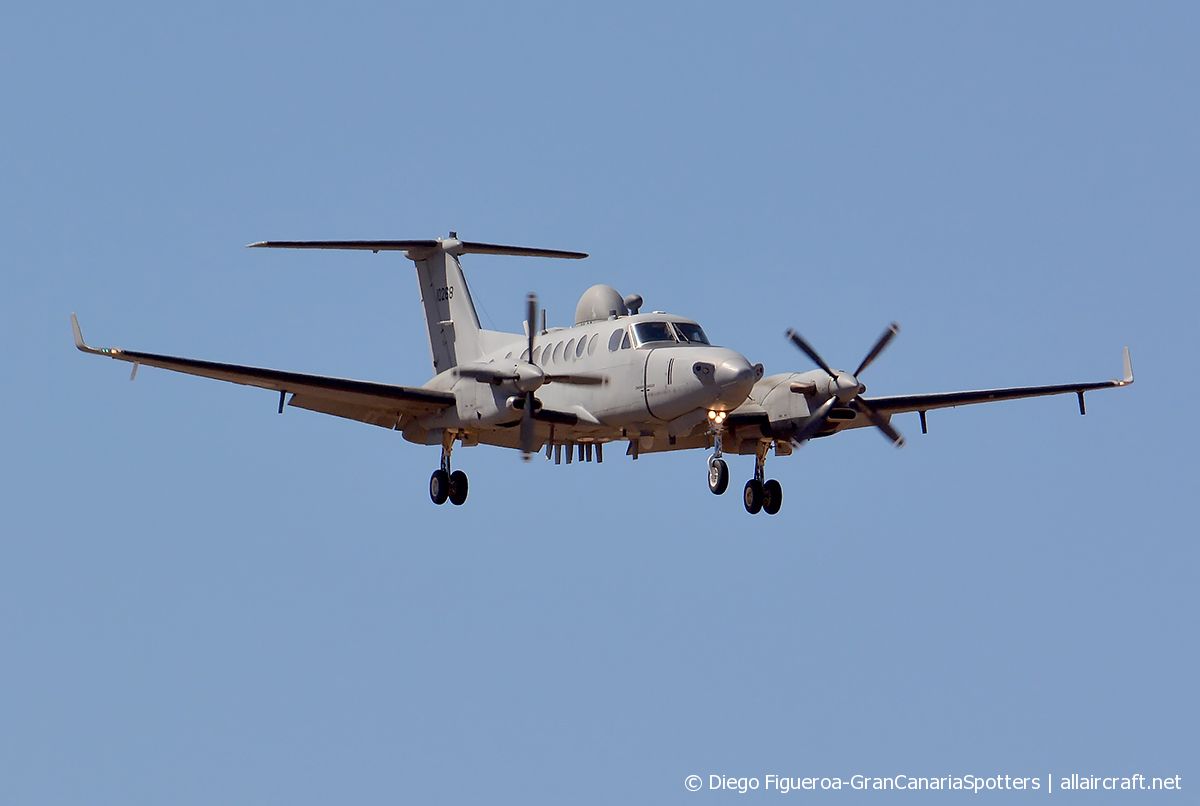 11-00268 · Beechcraft MC-12S Huron · (LPA / GCLP)