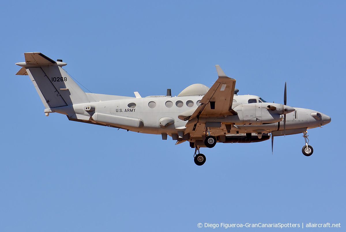 11-00268 · Beechcraft MC-12S Huron · (LPA / GCLP)