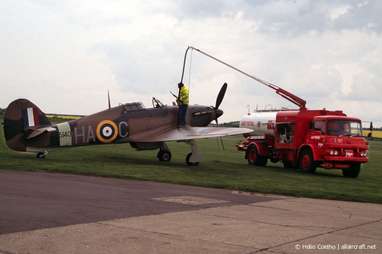 G-HURI · Hawker (CCF) Hurricane Mk12A · (EGSU)