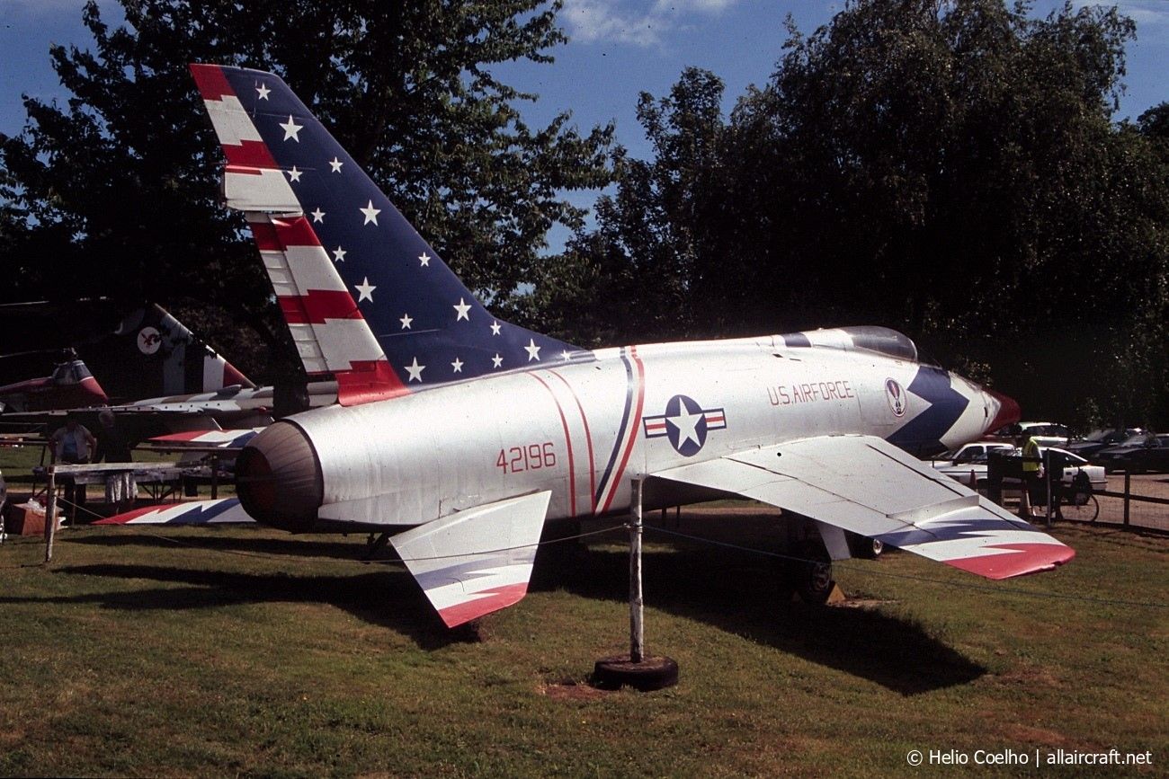 54-2196 (223-76) 1954 North American F-100D Super Sabre
