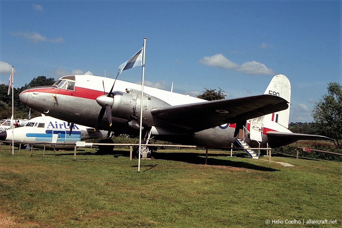 VX580 · Vickers 659 Valetta C2 · -
