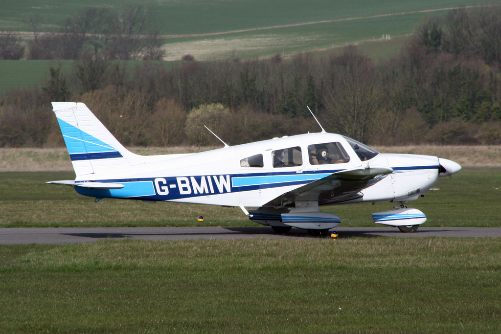 G-BMIW · Piper PA-28-181 Archer II · (ESH / EGKA)