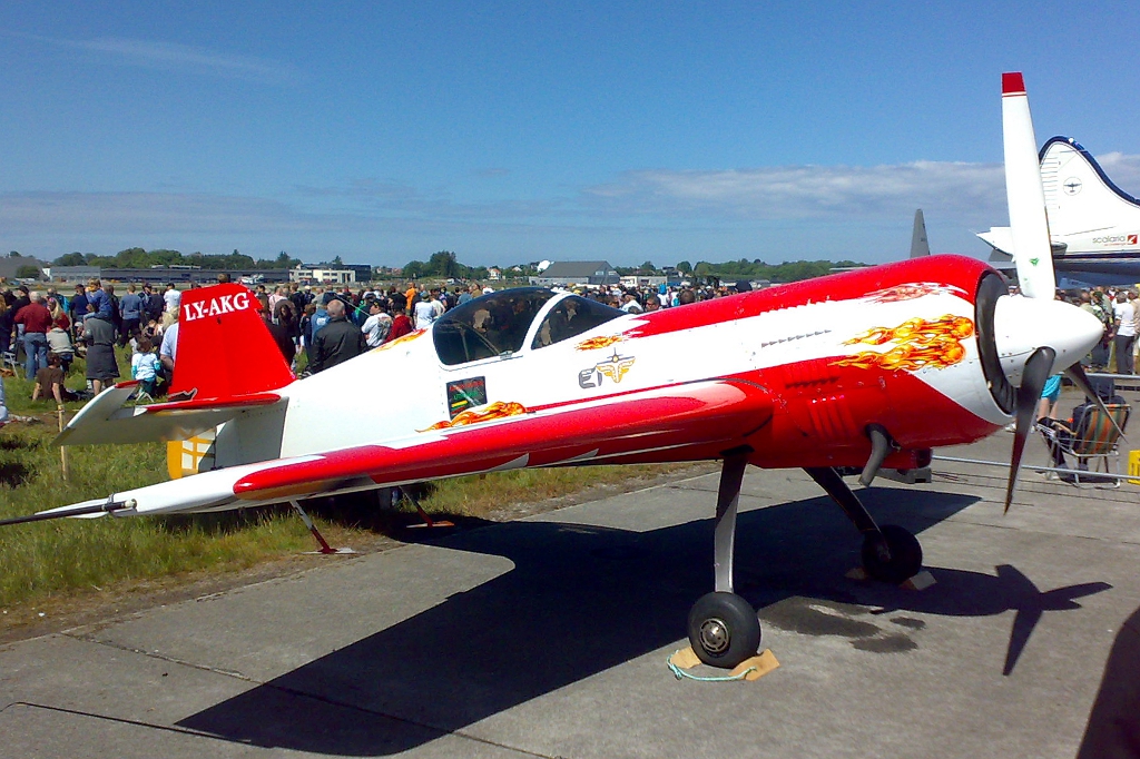 LY-AKG · Sukhoi Su-26M · (SVG / ENZV)