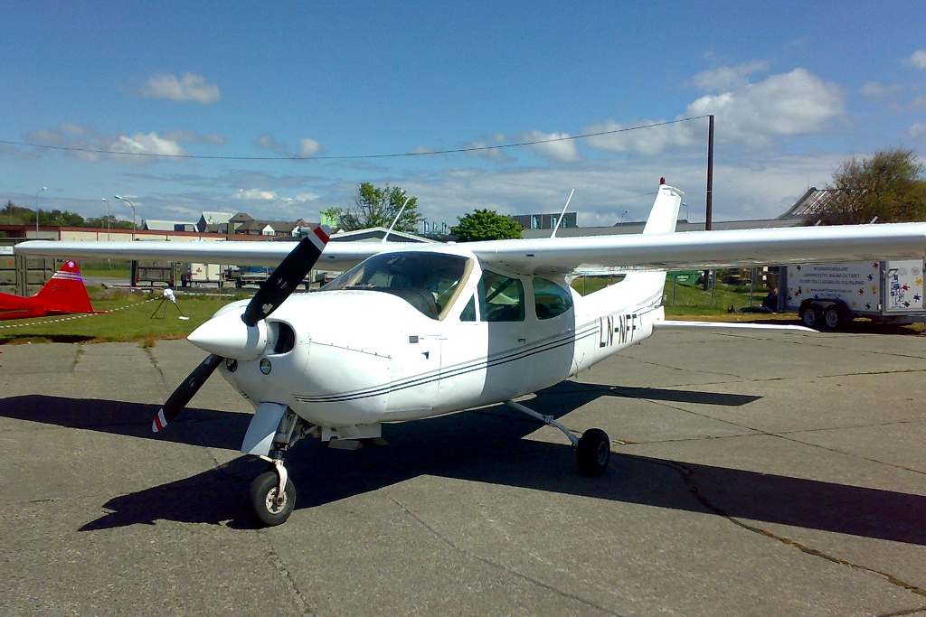 LN-NFF · Cessna 177RG Cardinal · (SVG / ENZV)