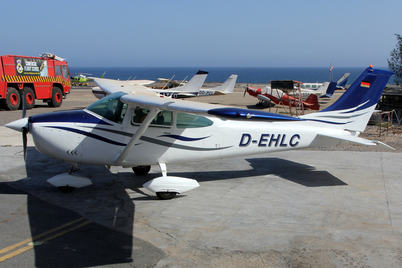 D-EHLC, (cn 18258771), Cessna 182L Skylane