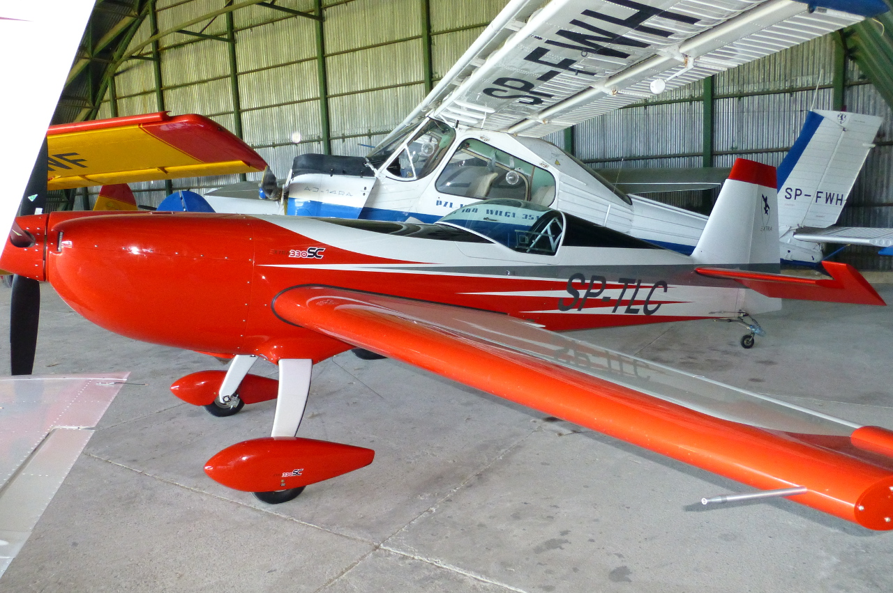 SP-TLC · Extra 330SC · (EPNL)