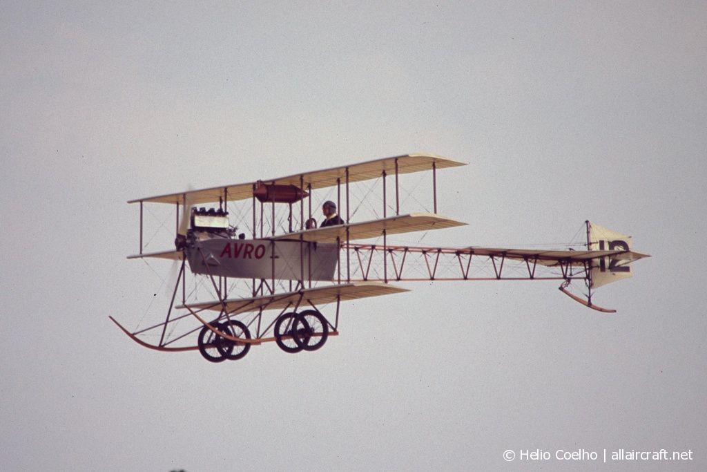 G-ARSG · Avro Roe Triplane Type IV replica · (EGTH)