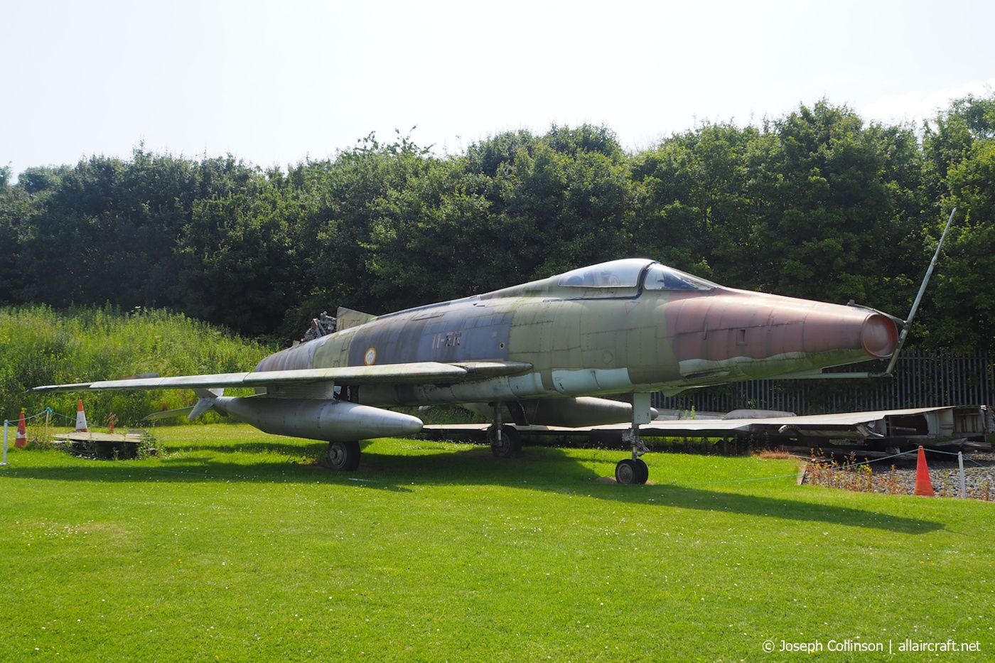 42157 · North American F-100D Super Sabre · -