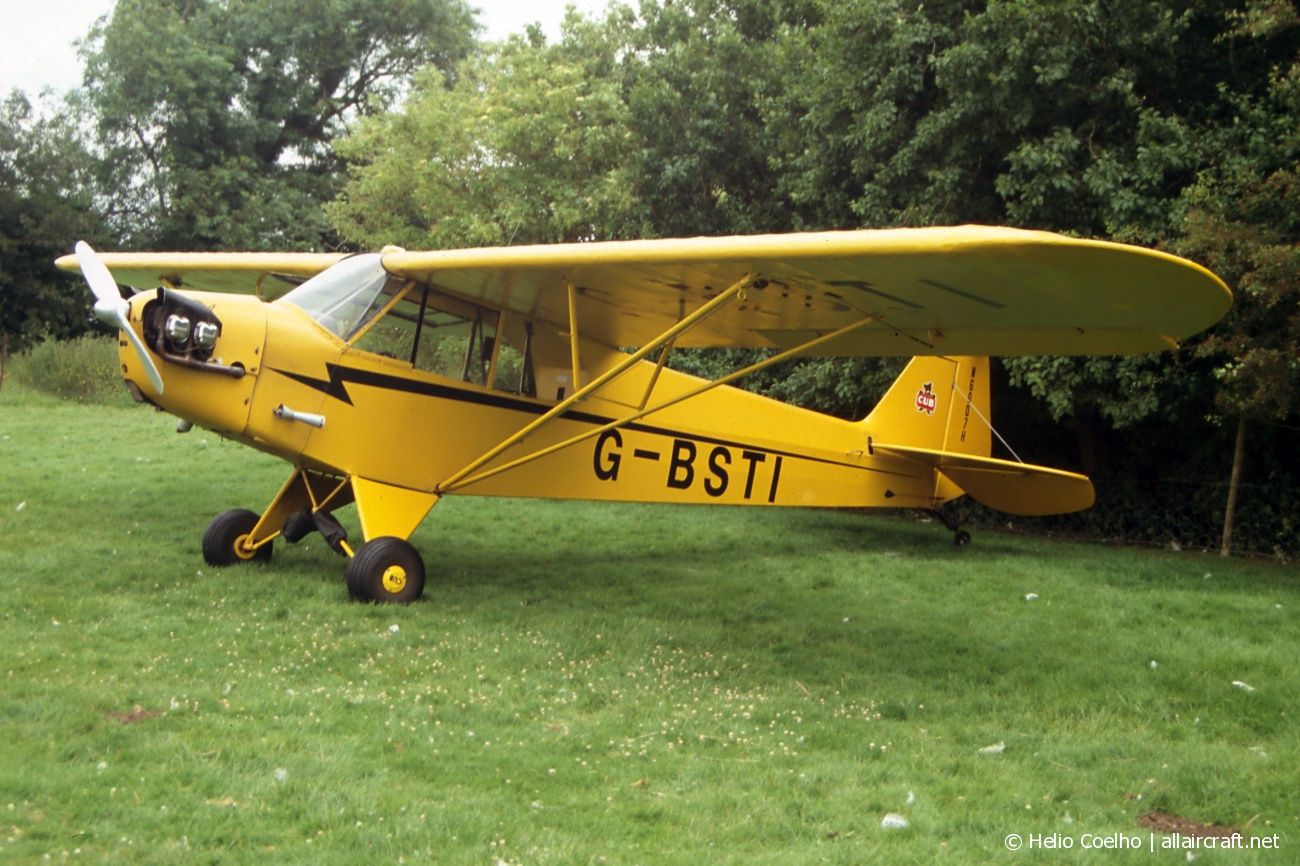 G-BSTI (19144) 1946 Piper J3C-65 Cub