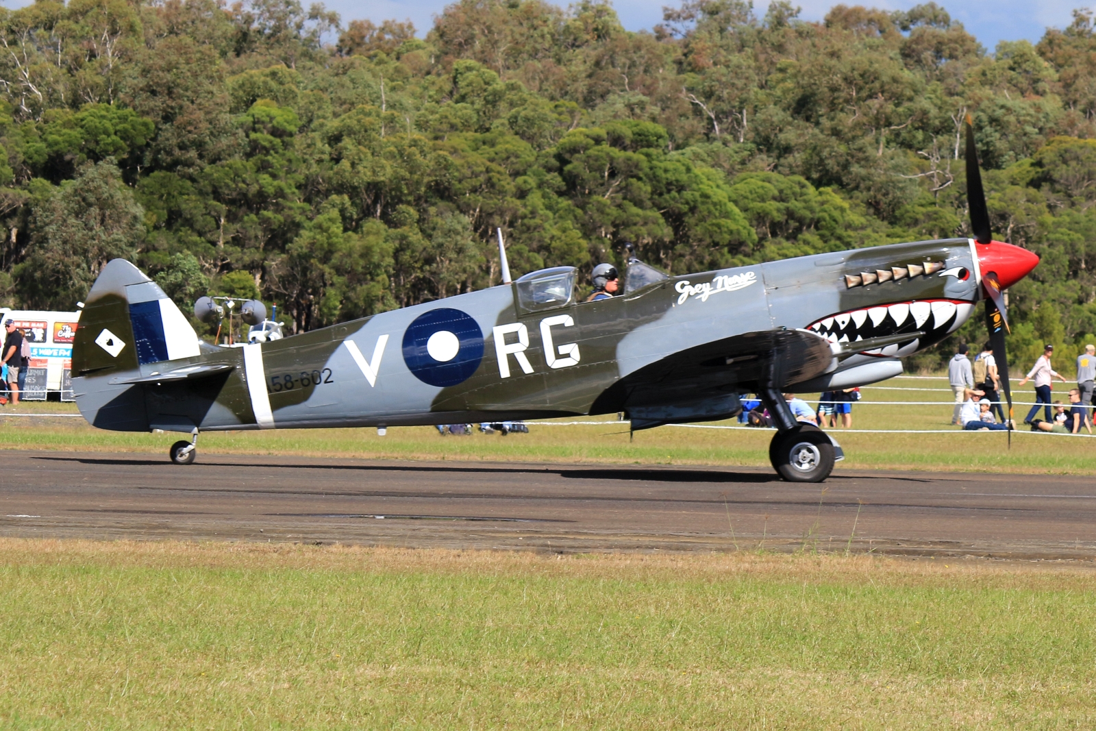 VH-HET · Supermarine Spitfire HF.VIII · (WOL / YWOL)
