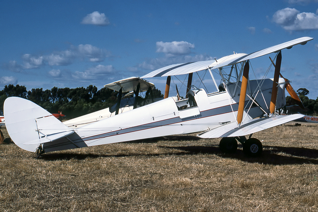 VH-BIN (82186) 1939 DeHavilland DH-82A Tiger Moth