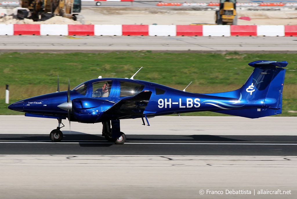 9H-LBS · Diamond DA-62 · (MLA / LMML)