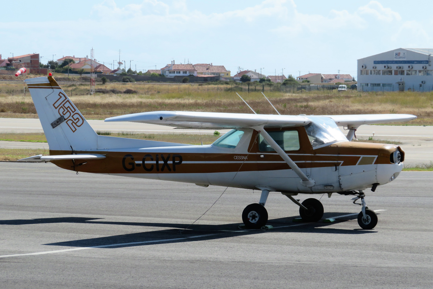 G-CIXP · Cessna 152 · (LPCS)