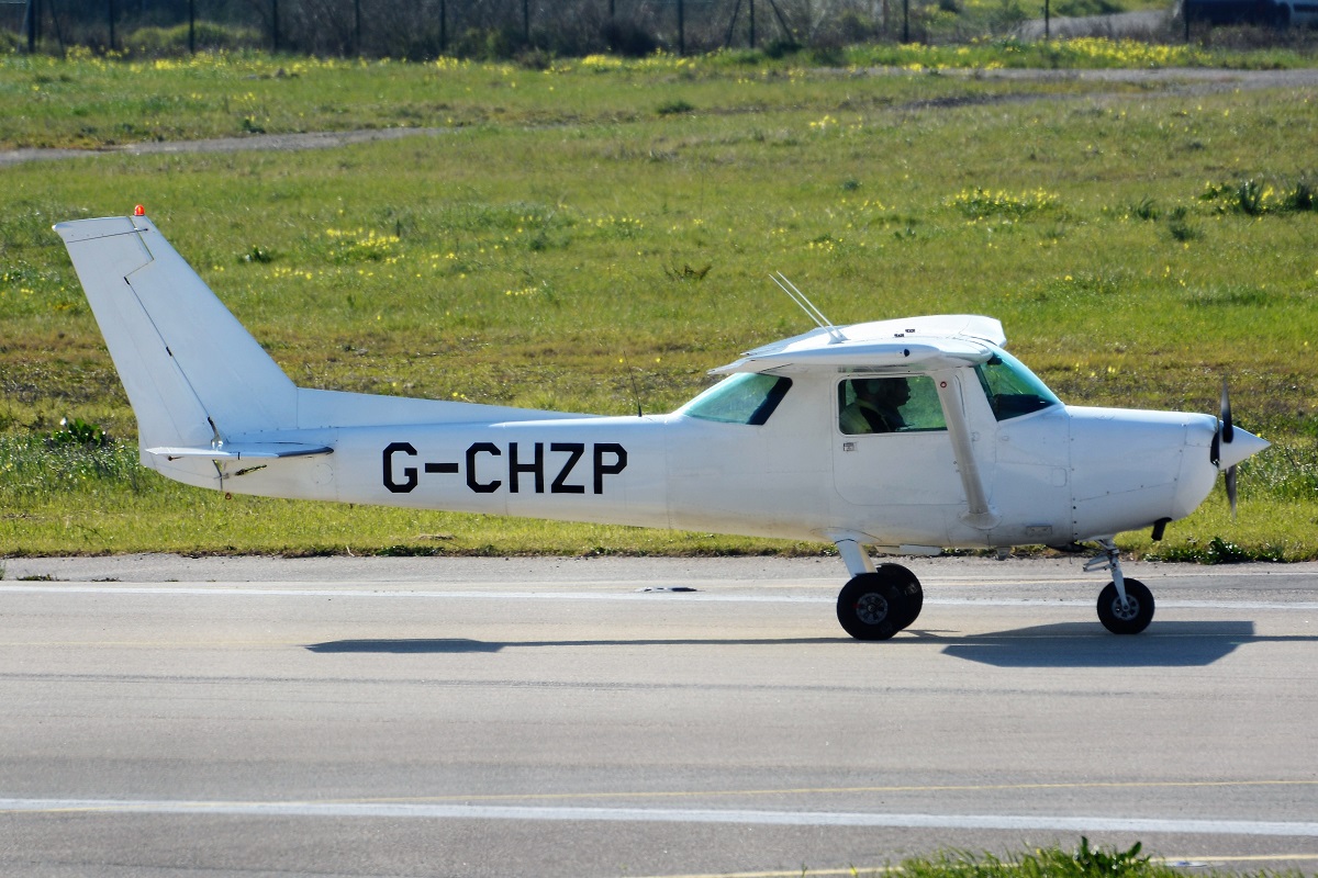 G-CHZP · Cessna 152 · (LPCS)