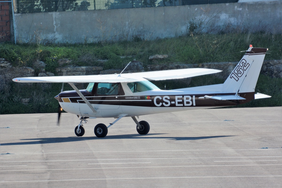 CS-EBI Cessna 152 II