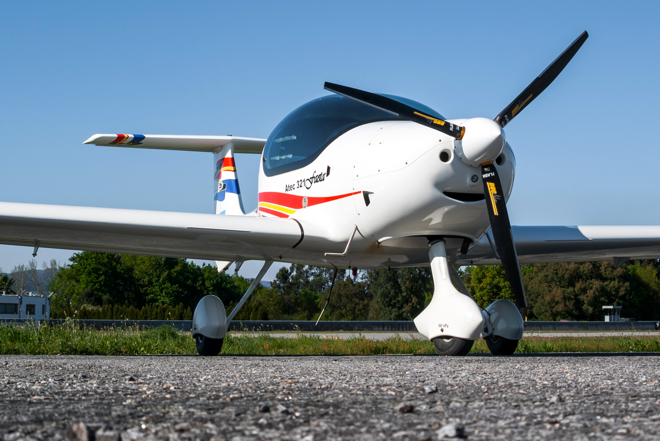 CS-UTB · ATEC 321 Faeta · (BGZ / LPBR)