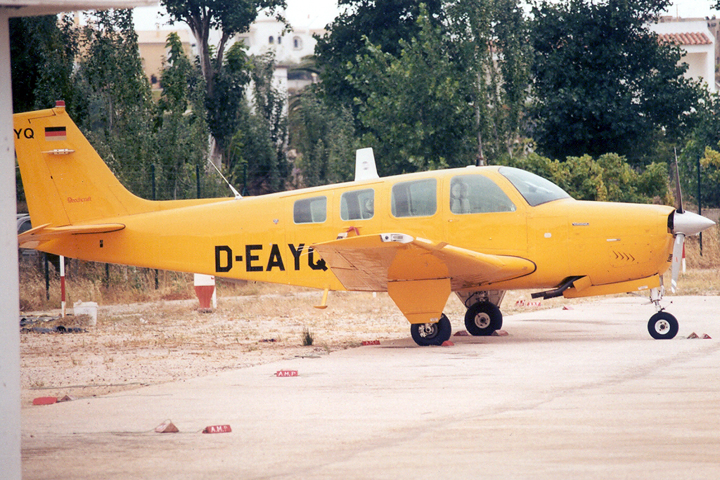 D-EAYQ, (cn E-2661), Beech A36 Bonanza 36