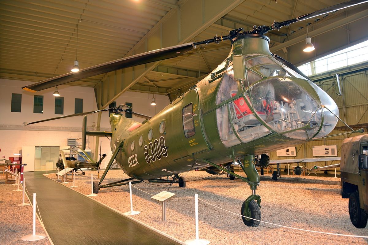 8308 · Boeing-Vertol  H-21C Shawnee · (GWW / EDUG)