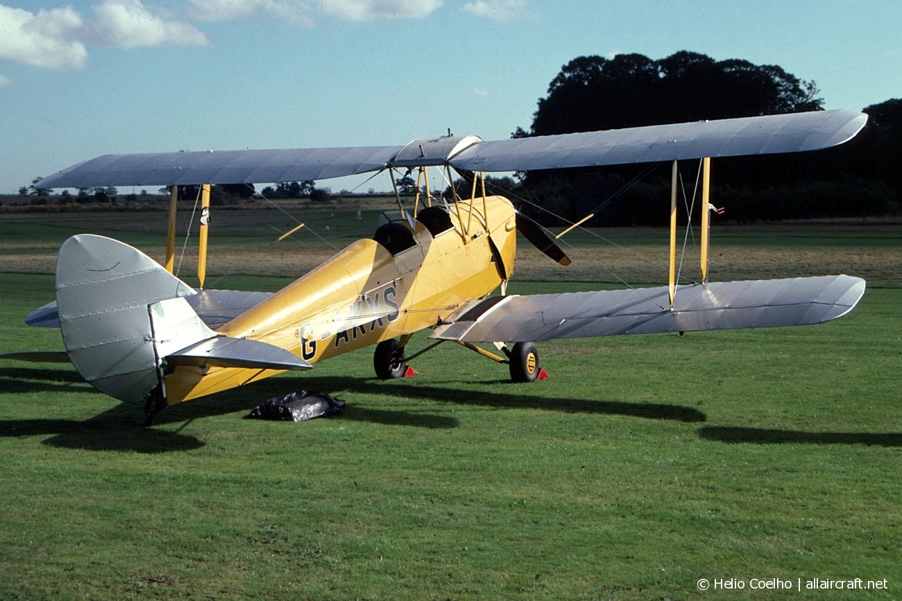 G-AKXS · De Havilland DH-82A Tiger Moth II · (EGTH)