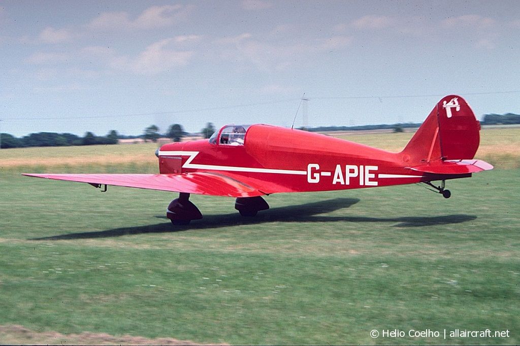 G-APIE · Tipsy Belfair · (EGTH)