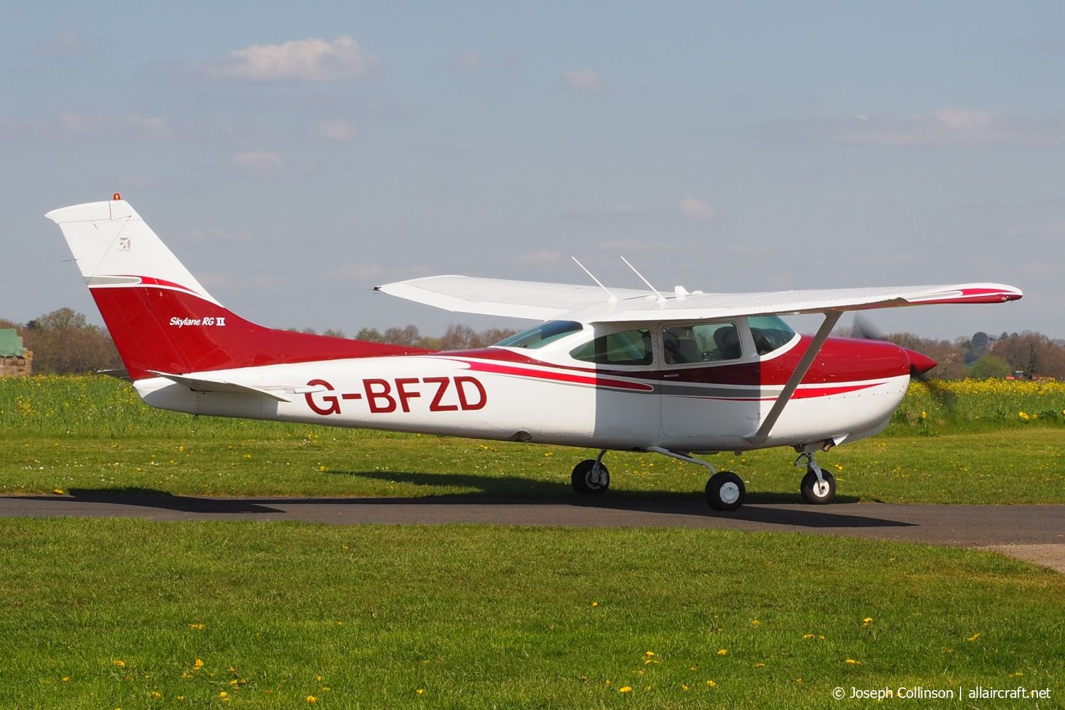 G-BFZD · Reims-Cessna FR182 Skylane RG · (EGCV)