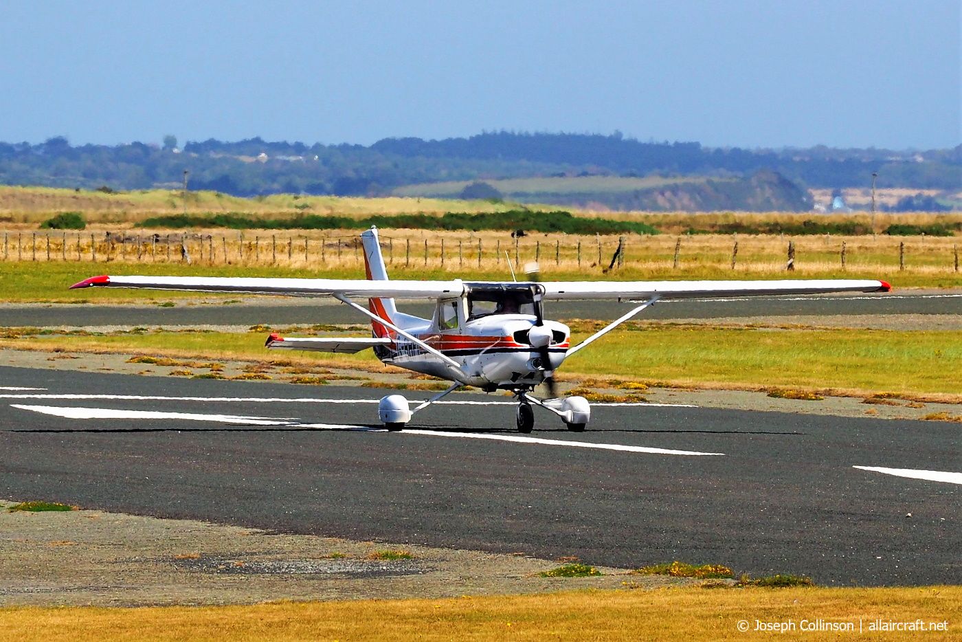 G-BHFI · Reims-Cessna F152 · (EGCK)