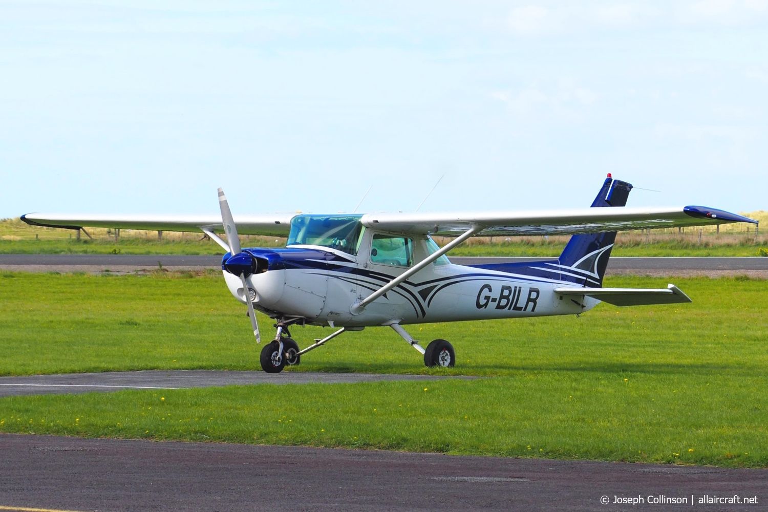 G-BILR · Cessna 152 · (EGCK)