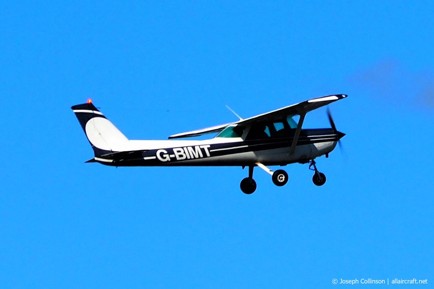 G-BIMT · Reims-Cessna FA152 · (GLO / EGBJ)