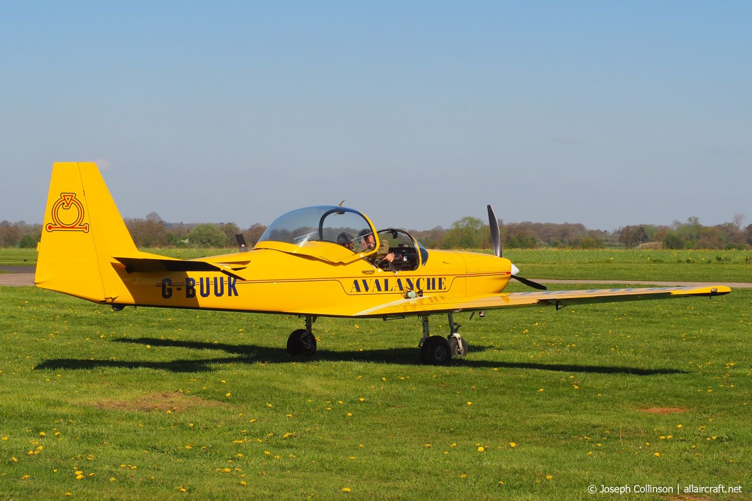 G-BUUK (2121) 1993 Slingsby T67M Mk.2 Firefly