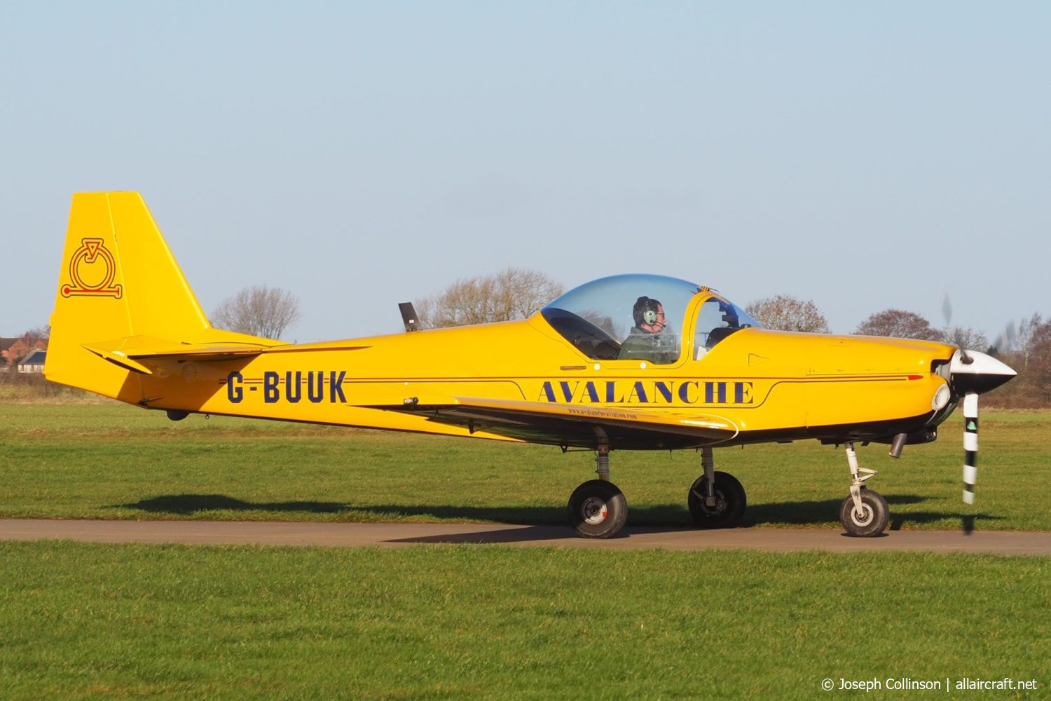G-BUUK · Slingsby T-67M Firefly Mk2 · (EGCV)