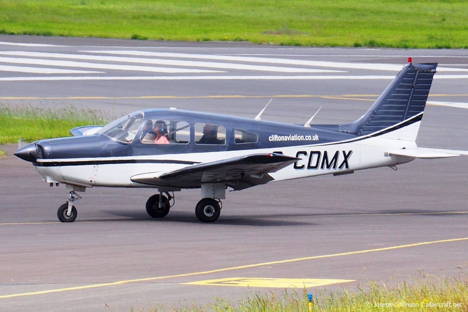 G-CDMX (28-7916006) Piper PA-28-161 Cherokee Warrior II