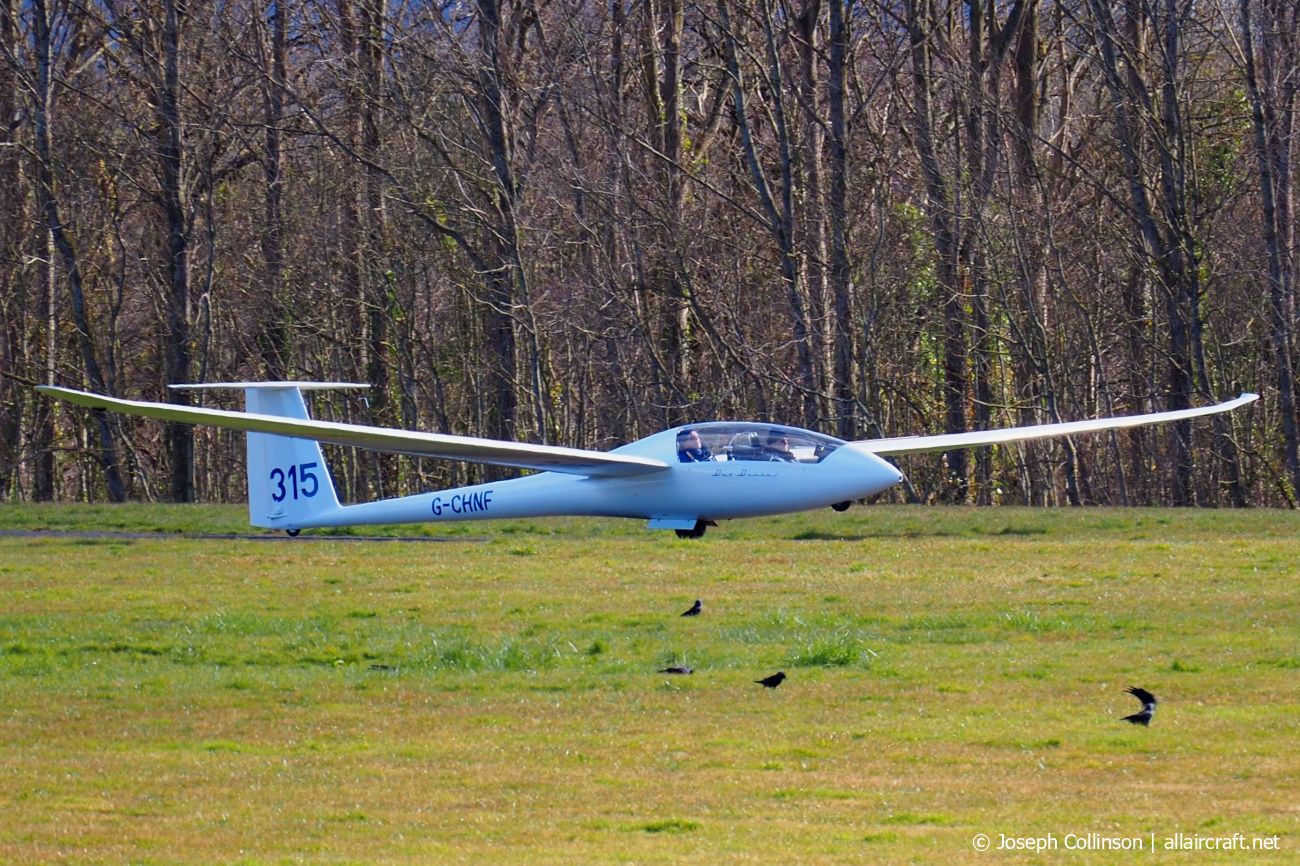 G-CHNF (11) 1994 Schempp-Hirth Duo Discus