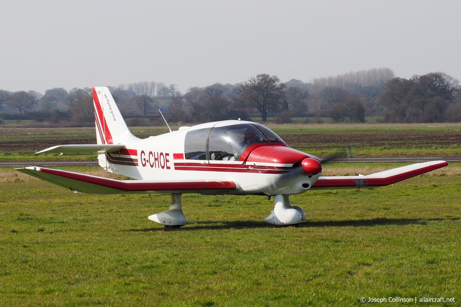G-CHOE (1046) 1975 Robin DR-400-140B Major